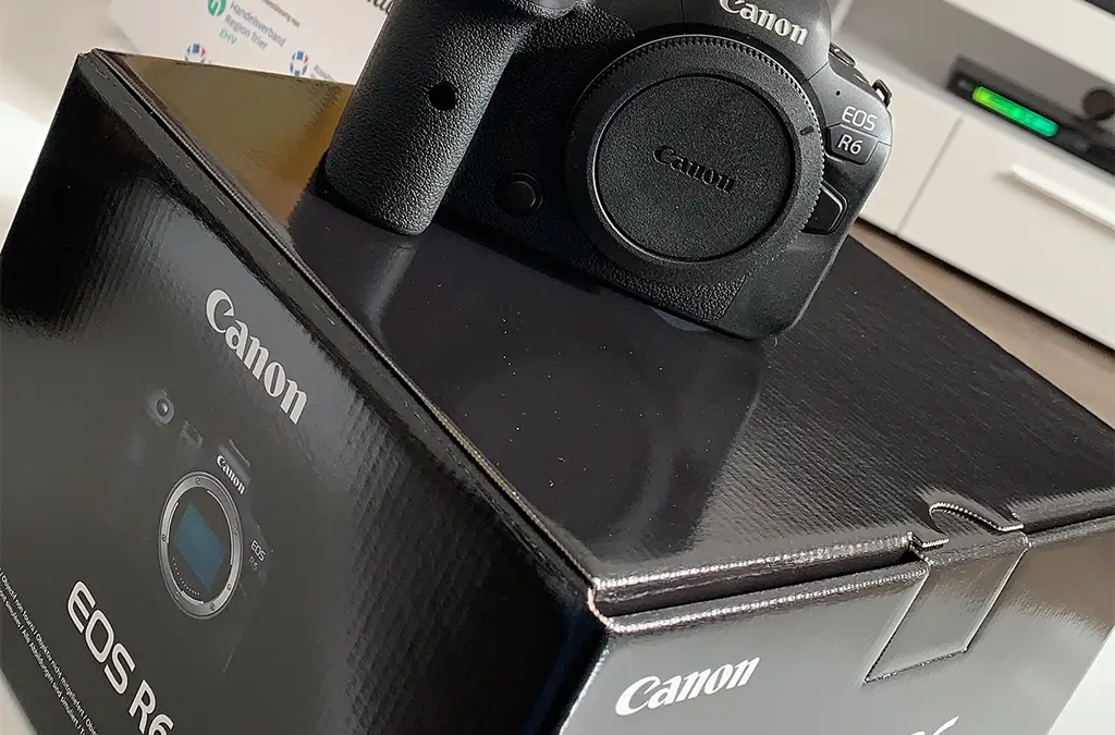 Unboxing Image Canon EOS R6